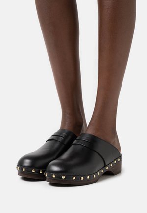 ARKET, Sabots - black