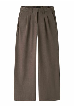 Pantalon marron à jambes larges avec plis, poches latérales, passants de ceinture et fermeture avant cachée.