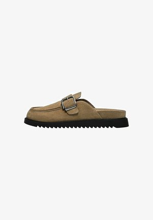 Bershka, BUCKLE - CLOGS - Mules - sand