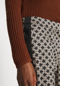comma Broek - black