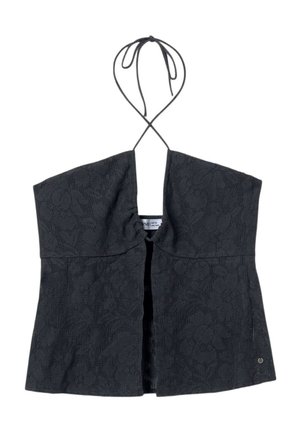 Top corto negro con textura de encaje floral, con ataduras al cuello tipo halter y un diseño de frente abierto. Presenta un pequeño logo en el lado inferior.