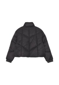 Giubbotto trapuntato nero con collo alto, design accorciato e texture trapuntata con dettagli di cucitura geometrica sulla schiena.
