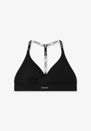 Bralette triangle noir avec bretelles croisées arborant un logo blanc. Tissu lisse avec un design torsadé au centre et une bande élastique en bas.