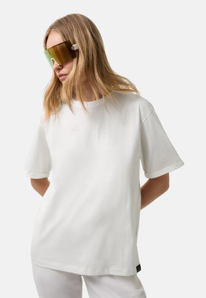 - T-shirt z nadrukiem