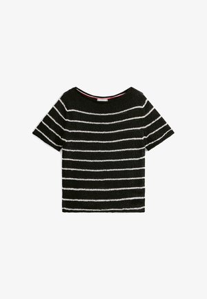 Haut tricoté noir à manches courtes avec des rayures blanches horizontales et un large col arrondi.