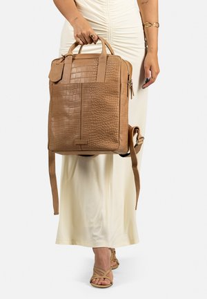 Burkely COOL COLBIE - Sac à dos - beige