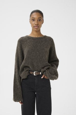 Gestuz ALPHA - Neule - chestnut melange