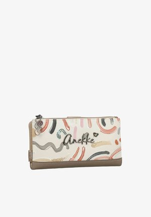 Cartera rectangular beige con patrones abstractos de pinceladas multicolores y logo metálico "Anekke" en el frente, cierre superior con cremallera.