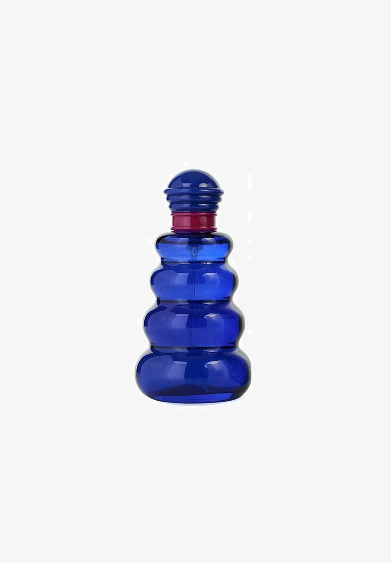 Sininen muovipullo, jolla on pyöreä, pullomainen muoto, ribatoitu yläosa ja punainen korostusnauha kaulan ympärillä. Kiiltävä pinta.