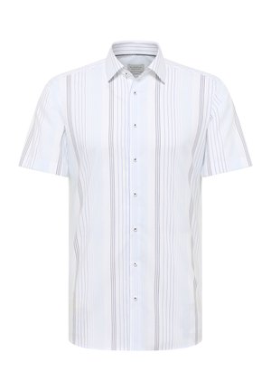 Hvid kortærmet skjorte med knapper, tynde lodrette sorte og blå striber og spids krave.