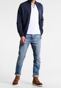 Esprit Kofta - dark blue