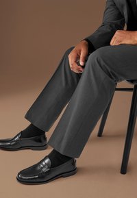 Next SIGNATURE ITALIAN PENNY REGULAR FIT - Čevlji brez vezalk - black