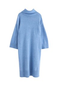 Vestito maglione azzurro chiaro realizzato in tessuto morbido e strutturato, con collo alto a coste e maniche a tre quarti con polsini a coste.