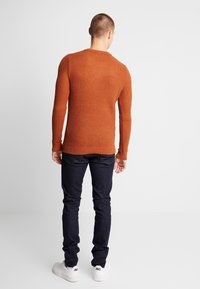 Jack & Jones Stickad tröja - brown