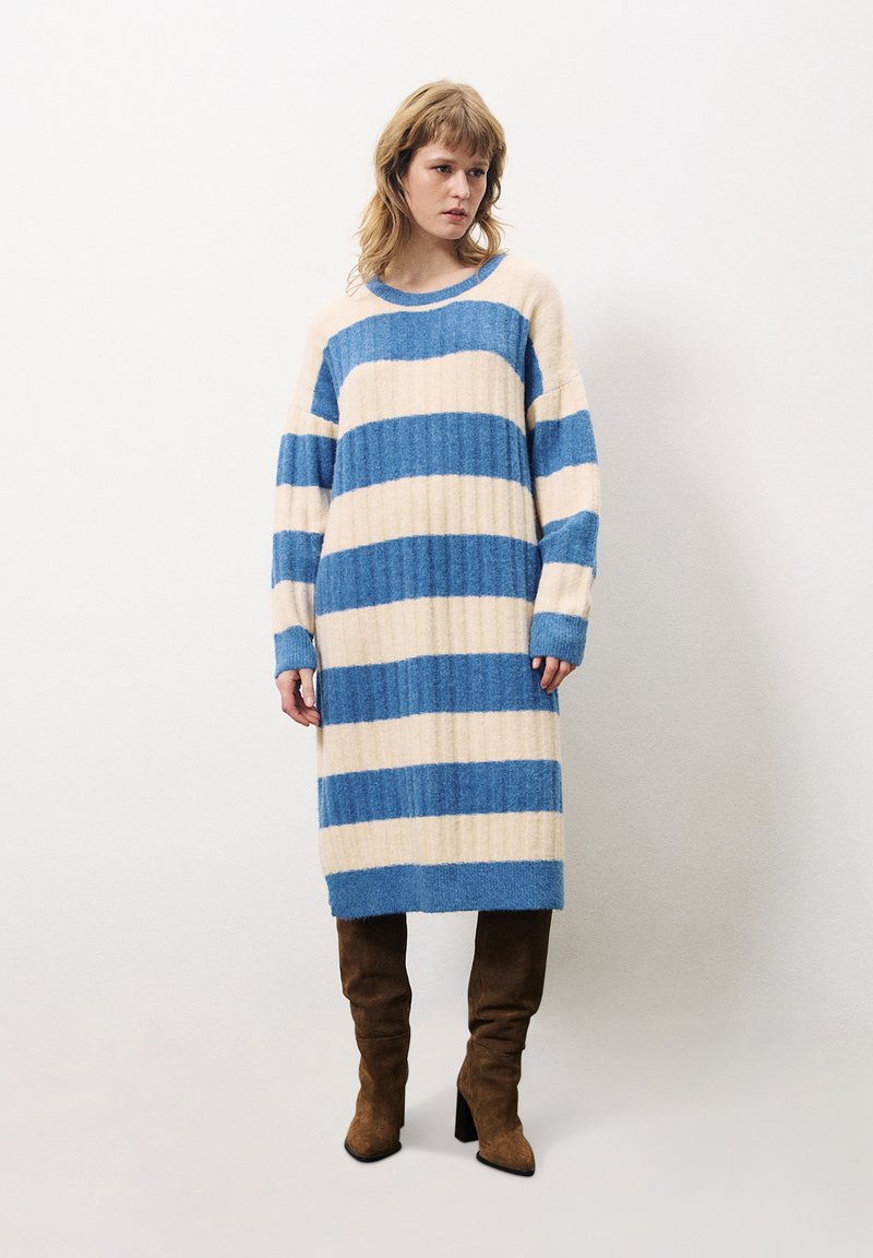 FRNCH CORYNE - Robe pull - bleu jean