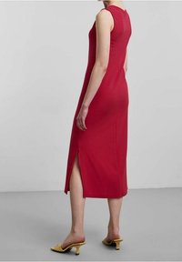 Pieces Maxi šaty - purple