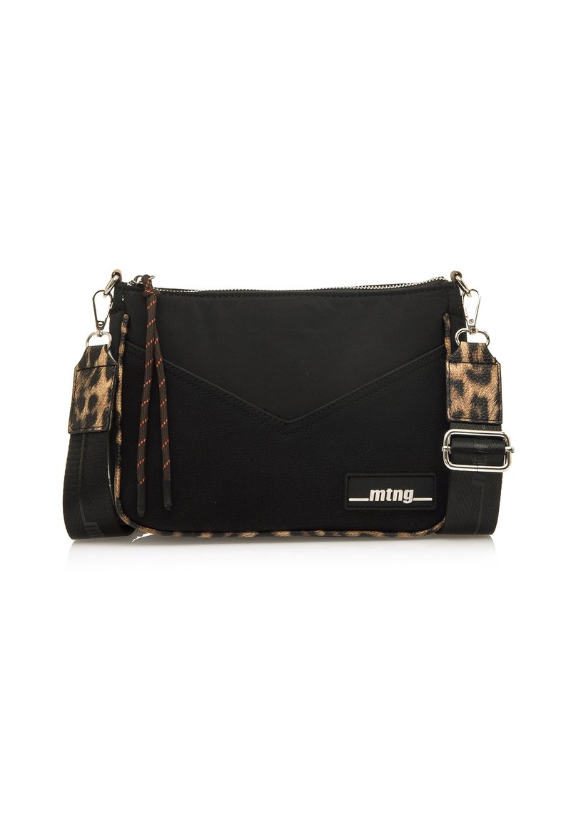 Borsa nera con tracolla a motivo ghepardo. Presenta una chiusura con cerniera, tessuto testurizzato e un logo impresso. I dettagli includono frange decorative.