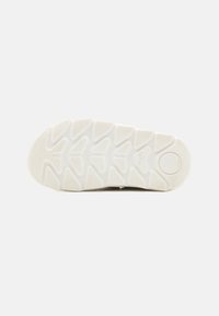 Froddo ZERU SPRING BAREFOOT - Sneakers - gold shine