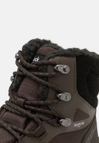 Jack Wolfskin EVERQUEST HIGH - Stivali da neve  - cold coffee
