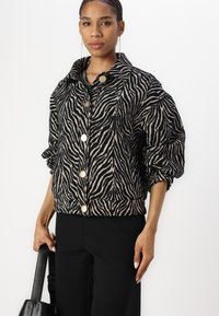 Rue de Femme MAELYNN  - Bomber dzseki - black