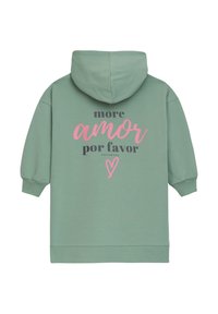 Grüne Kapuzenjacke mit einem großen Rückenaufdruck in pink und schwarzem Text: "more amor por favor", mit einem Herzdesign. Weicher Stoff, lässiger Schnitt.