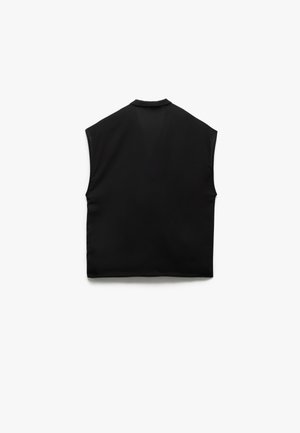 Schwarzes ärmelloses Top mit glatter Textur, featuring einen V-förmigen Rückenausschnitt und minimalistischen Design, hergestellt aus leichtem Stoff.
