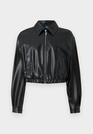 Black cropped jacket made of shiny faux leather, featuring a collared neckline, zip closure, and gathered hem with two side pockets.