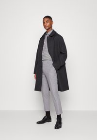 Selected Homme SLHSLIMNEW MARK  - Camisa - winter moss