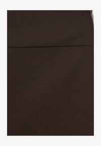 Sélectionné, brown