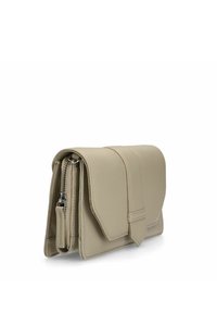 Manfield Clutch - offwhite
