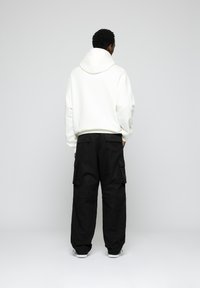 Thumbnail Image 3