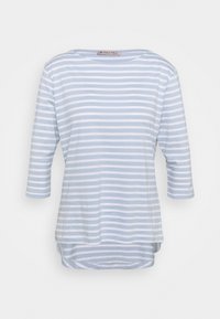 Ljusblå och vit randig topp, tillverkad av mjukt tyg. Har en båtformad halsringning och trekvartsärmar, med en rundad nederkant.