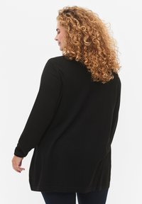 Zizzi IN BLEND - Svetr - black