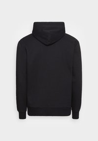 Sudadera negra con mangas largas, puños y dobladillo acanalados, mostrada desde la parte posterior sobre un fondo blanco liso.
