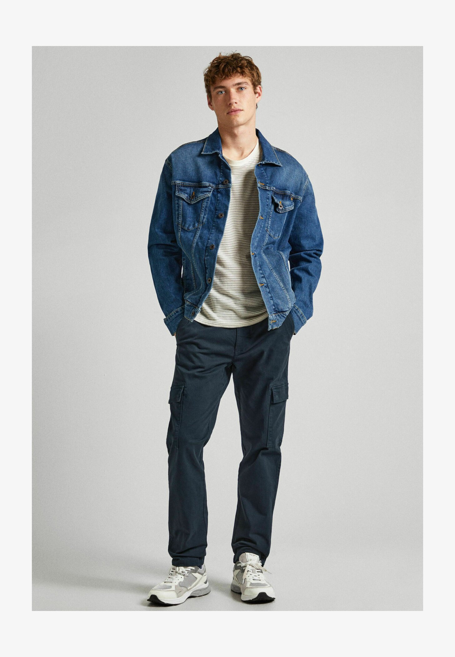 Pepe Jeans Pantaloni Cargo Uomo – Vestibilità Dritta, Blu Dulwich (Taglia 36W/32L)