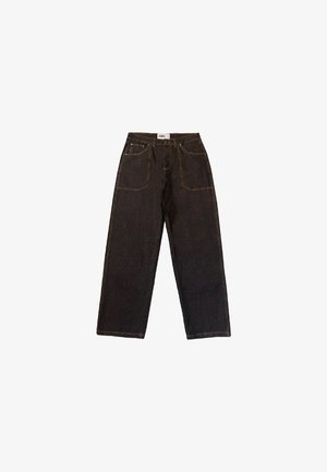 Jeans de ganga pretos com pernas largas, cintura alta e costura amarela em contraste. Apresenta bolsos frontais e fecho de correr.