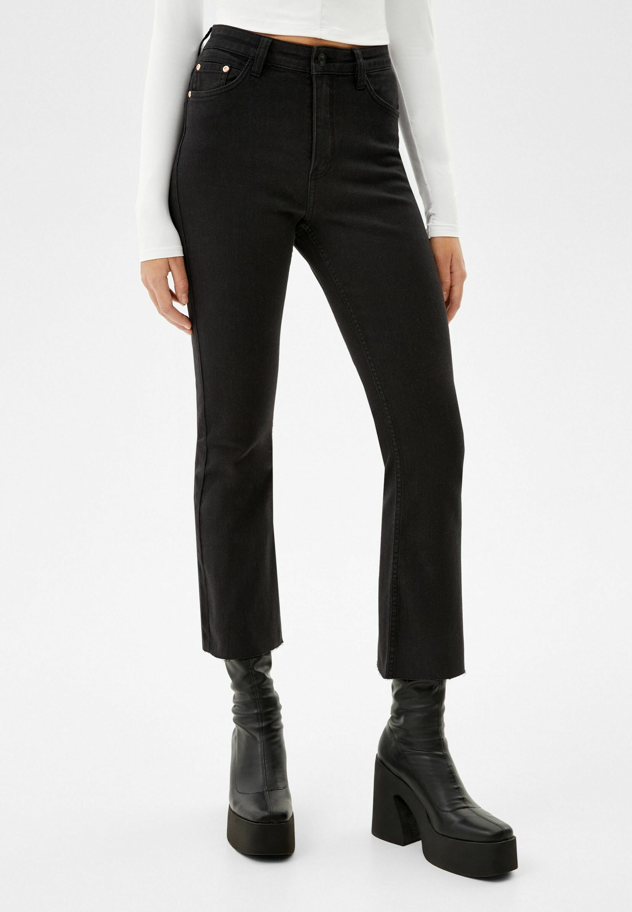 Bershka KICK FLARE TWILL - Pantaloni - black/nero - Zalando.it