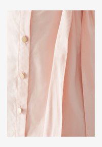 Ausgewählt, peach