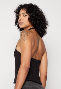 VILA VIFELIA CROSSED NECKTOP  - Top - black