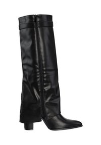 Bota alta de cuero negro con cremallera lateral, detalle de correa en la parte superior, puntera puntiaguda y tacón bajo en bloque.