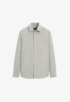 Lichtgrijs overhemd met lange mouwen, knoopsluiting, kraag en linker borstvoering, gemaakt van een gestructureerde stof.