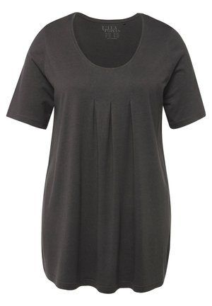 Dunkelgraues kurzärmeliges T-Shirt mit Rundhalsausschnitt, das vertikale Falten an der Vorderseite und einen lässigen Schnitt aufweist. Hergestellt aus weichem Stoff.