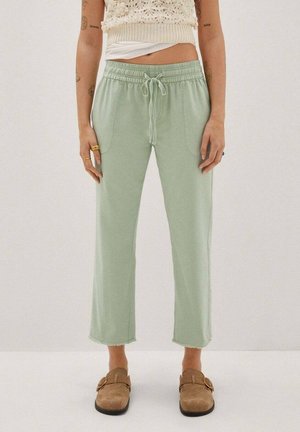 Trousers - light green