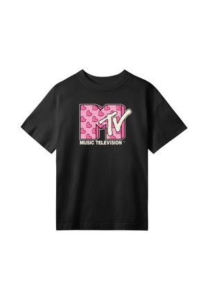 Zwarte katoenen t-shirt met een roze MTV-logo op een achtergrond met een hartjespatroon en witte letters, korte mouwen en een ronde hals.