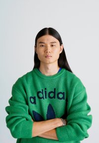 adidas Originals CREW NECK - Πουλόβερ - green/night indigo