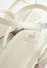 Next FOREVER COMFORT - Sandalai - bone