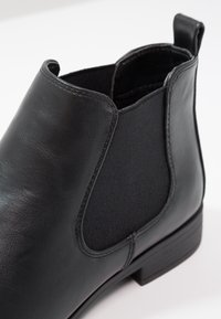 Anna Field Botines bajos - black