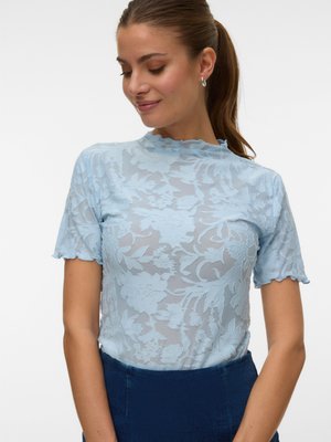 Vero Moda LAYLA - T-shirt imprimé - cashmere blue