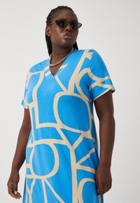 ONLY Carmakoma CARFYRLA LIFE - Jerseykjole - french blue