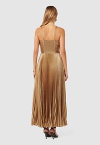 Forever New Petite JAYDEN PLEATED MAXI - Koktel haljina / svečana haljina - gold